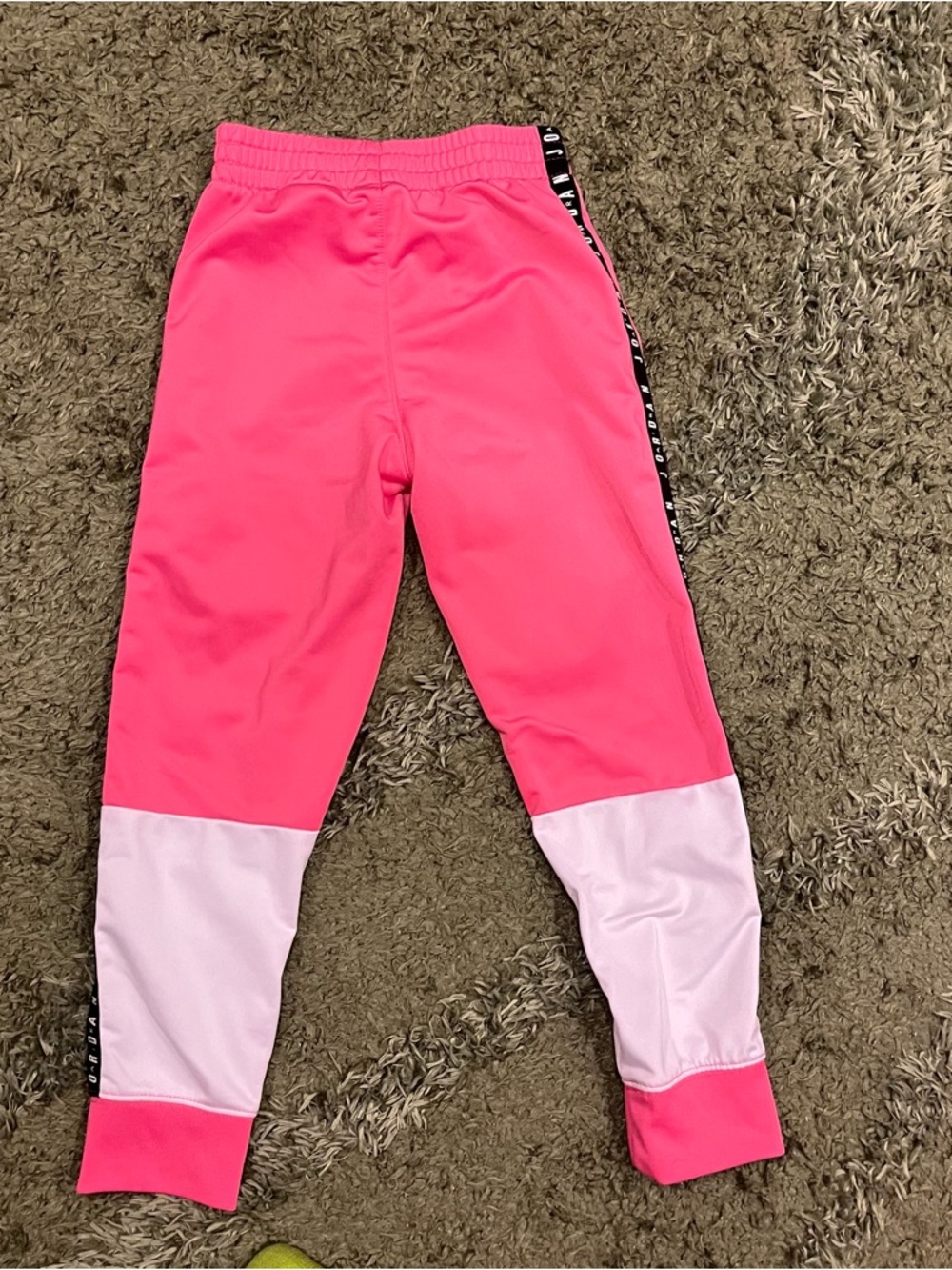 Jordan Set - Picture 3 of 5